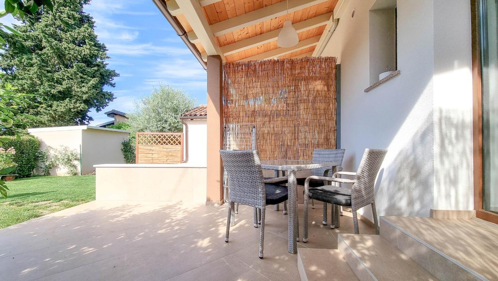 Doris One Apartment Novigrad  ภายนอก รูปภาพ